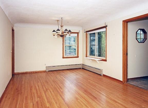 3rd image of 5609 Wilshire Blvd