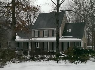 16201 Hunters Ridge Ln, Moseley, VA 23120