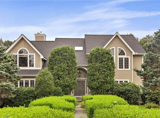 107 Sidney Ct, Yorktown Heights, NY 10598