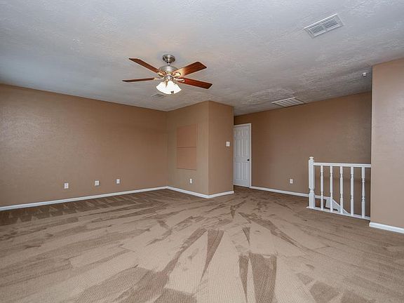5th image of 16206 Garden Hill Ln