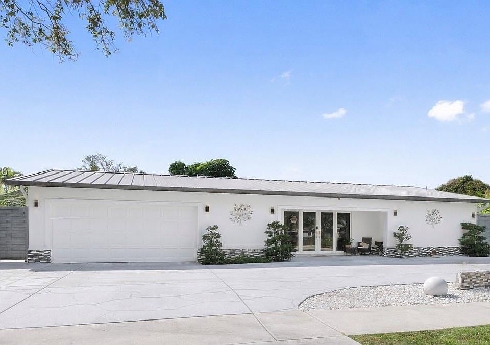 1st image of 1140 N Douglas Rd