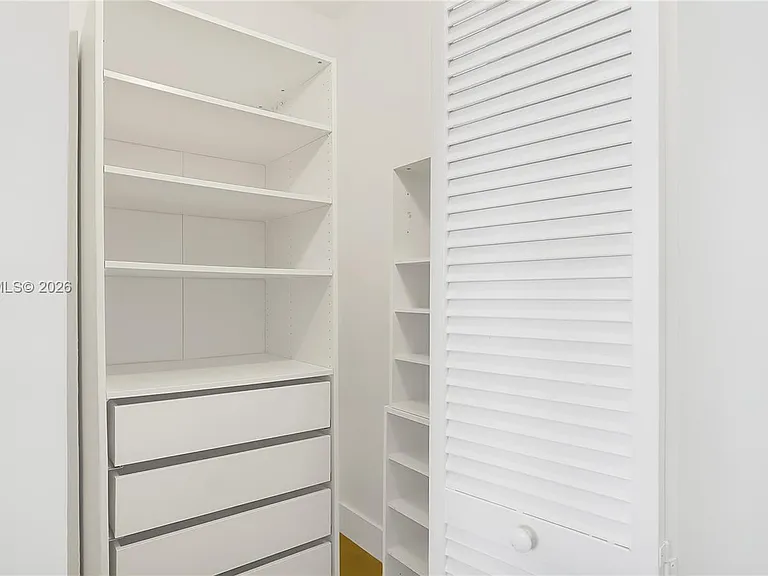 300 Bayview Dr #307 — Photo 22