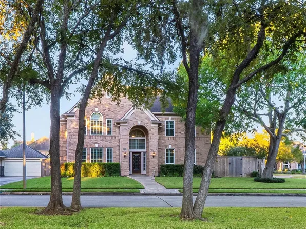 1807 Arbor View Dr, Sugar Land, TX 77479