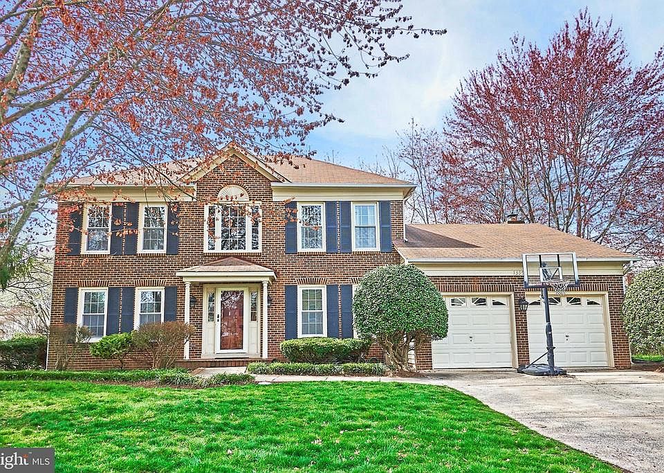 Brick Front Colonial