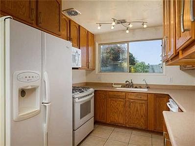 3rd image of 5088 Dawne St