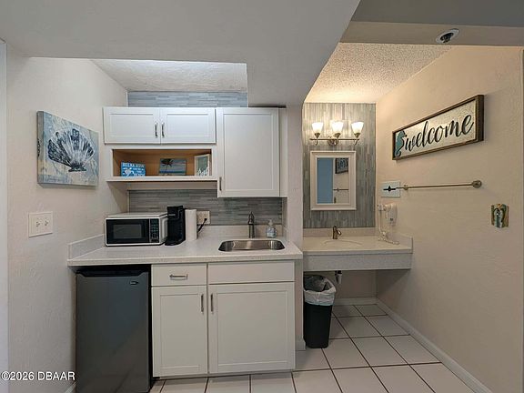 5th image of 313 S Atlantic Ave #3100