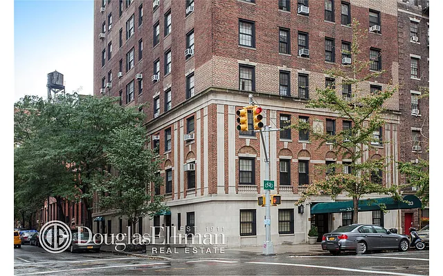 Sold by Douglas Elliman | media 14