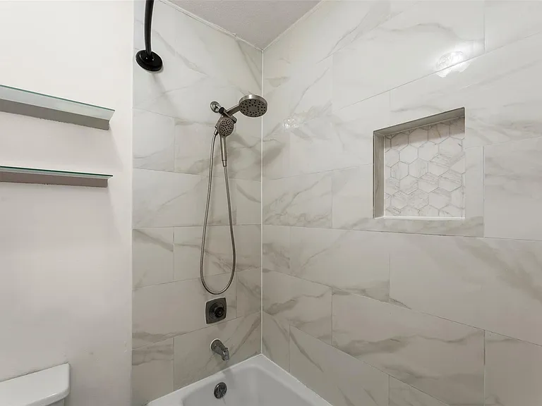 2602 Rice Blvd — Photo 19