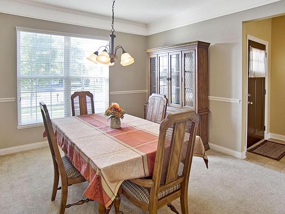 3rd image of 5006 Demorest Dr