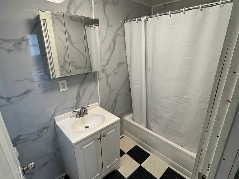 428 W Bancroft St #4 — Photo 8
