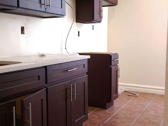 5th image of 67 Saint Pauls Pl APT D4