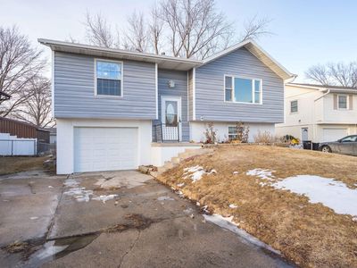 1213 Rolling Meadows Rd, Marshalltown, IA, 50158