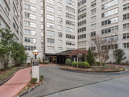 Sold by Sotheby's International Realty | media 8