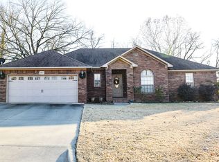 154 Sagewood Ln, Russellville, AR 72802