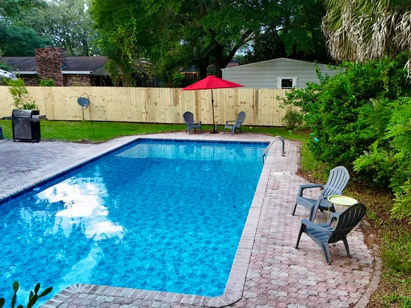 610 Country Club Ave, Fort Walton Beach, FL 32547