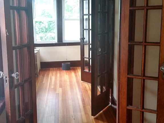 2nd image of 170 Hamilton Ave Floor 2