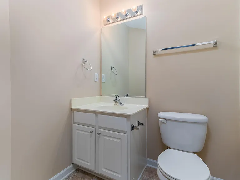 1756 Olivers Crossing Cir — Photo 10