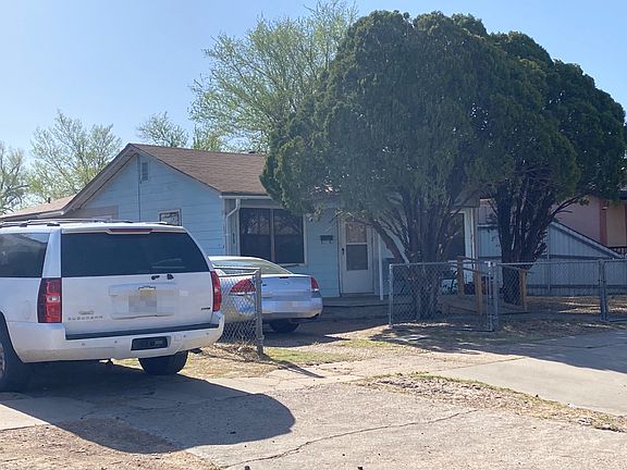 3rd image of 1006 N Polk St