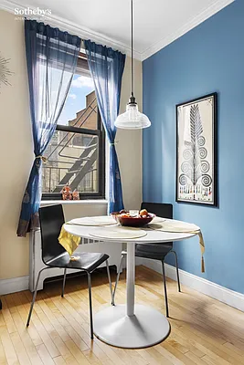 Sold by Sotheby's International Realty | media 6