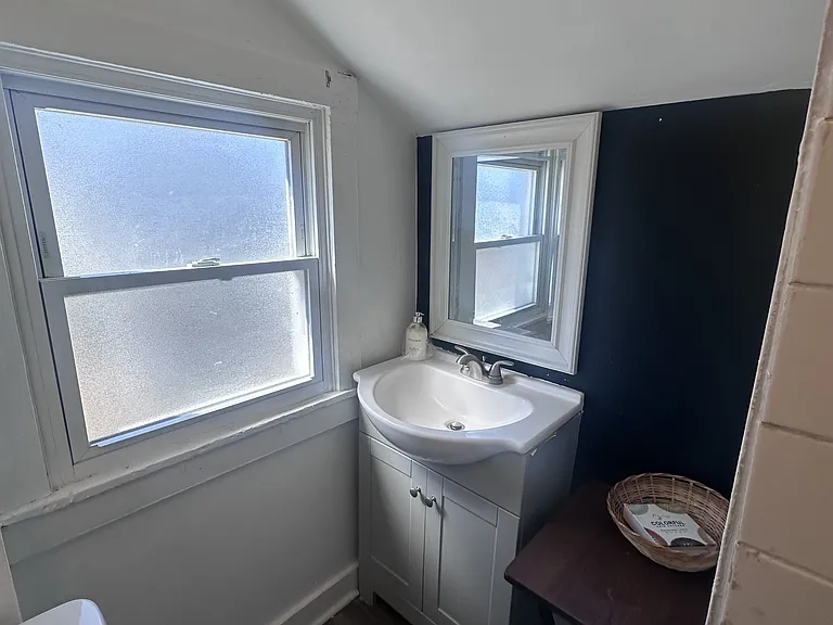 1822 W 57th St — Photo 19