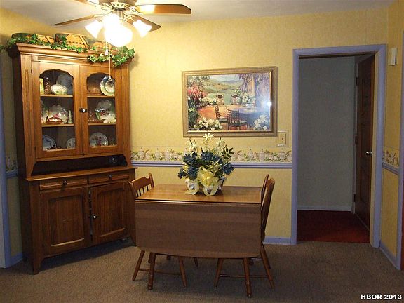 5th image of 1124 Courtly Dr