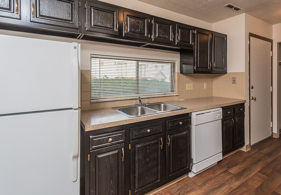 1st image of 720 Pine Knolls Dr #12589499