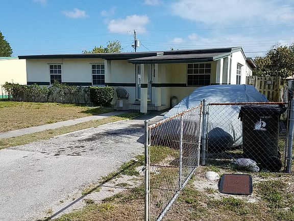3rd image of 1410 NW 13th Ct