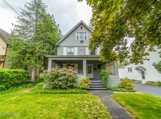 7 Glendale Ave, Delmar, NY 12054