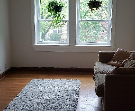 2nd image of 6647 Devonshire Ave #1