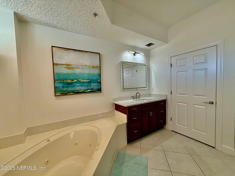 315 S Ocean Grande Dr #206 — Photo 24
