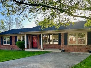 205 Scott Ct, Irvine, KY 40336