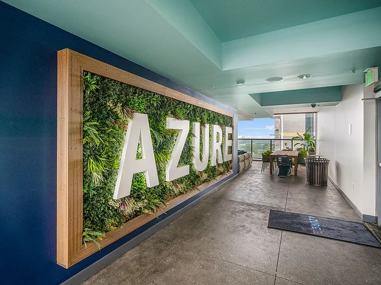Azure on The Park — Photo 24