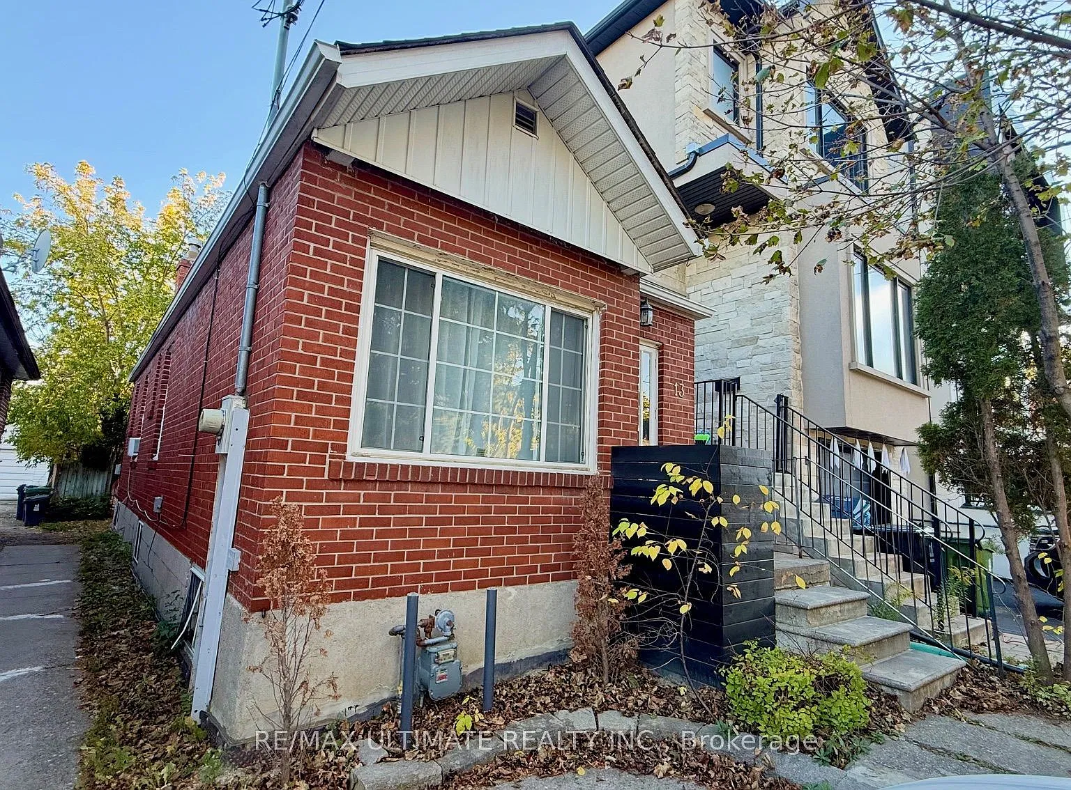 3 bed, $2,350 — Photo 1