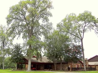 951 Bowler Rd, Waller, TX 77484