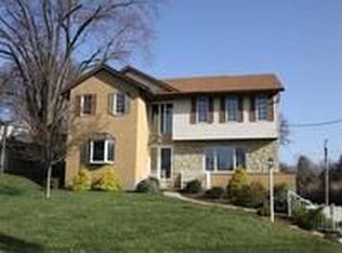 950 Devils Backbone Rd, Cincinnati, OH 45233