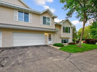 1345 S Trail Dr, Faribault, MN 55021