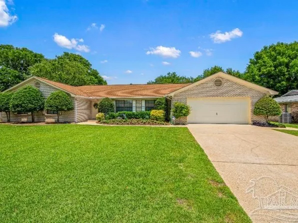 4230 Obregon Dr, Pensacola, FL 32504
