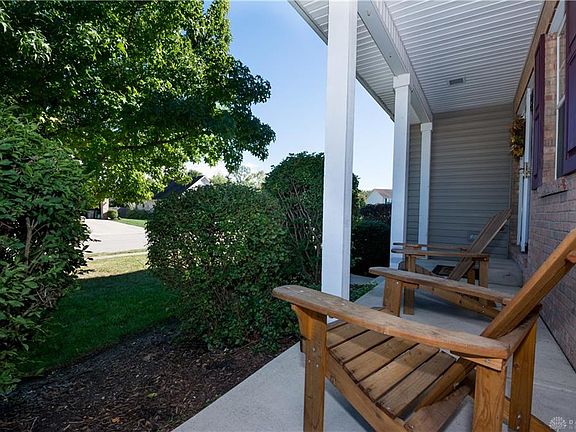 2nd image of 2503 Renwick Way