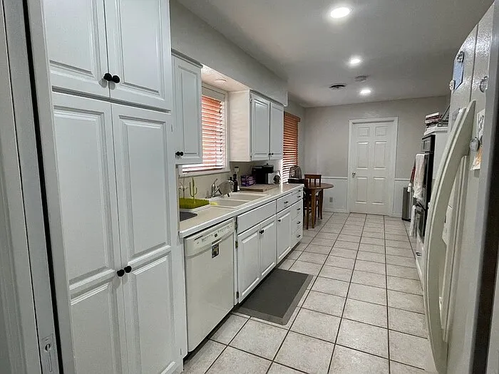 408 Mimosa Dr — Photo 5