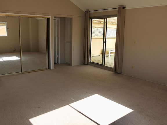 Two master bedrooms (each bedroom has its own bathroom). One master bedroom has outdoor patio connected.