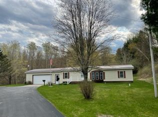 8917 E 64th St, Chase, MI 49623