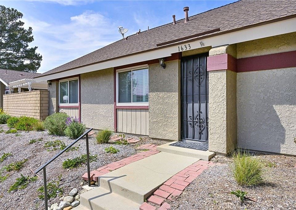 1st image of 1633 Carmel Cir W