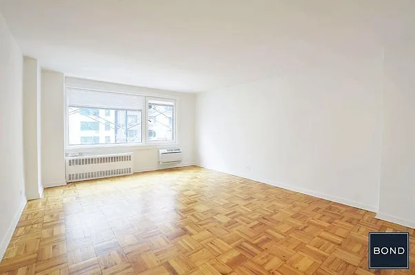 Rented by Bond New York | media 1