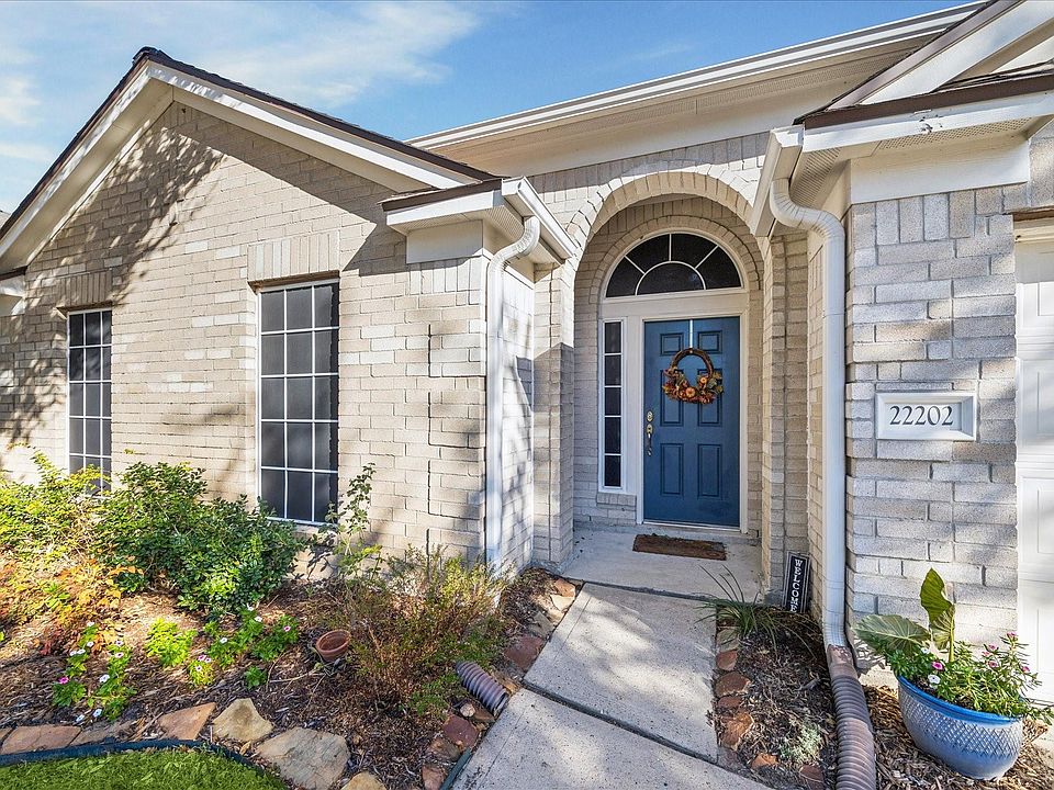 1st image of 22202 Lamaster Ln