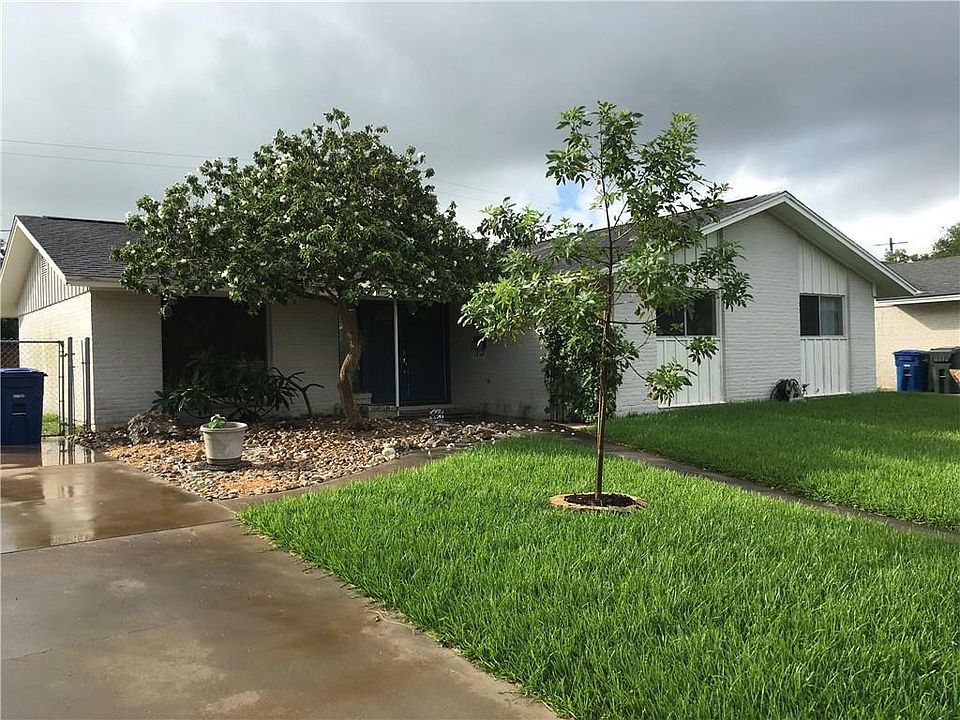 1st image of 445 Haroldson Dr