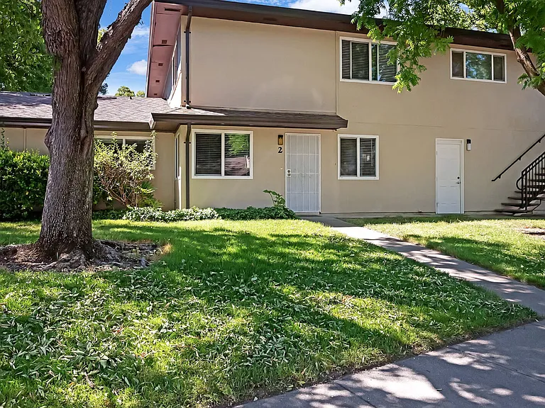 2731 Bidwell St #2 — Photo 2