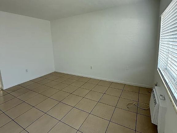 5th image of 1101 Euclid Ave #15