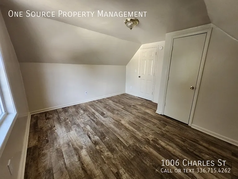 1006 Charles St — Photo 7