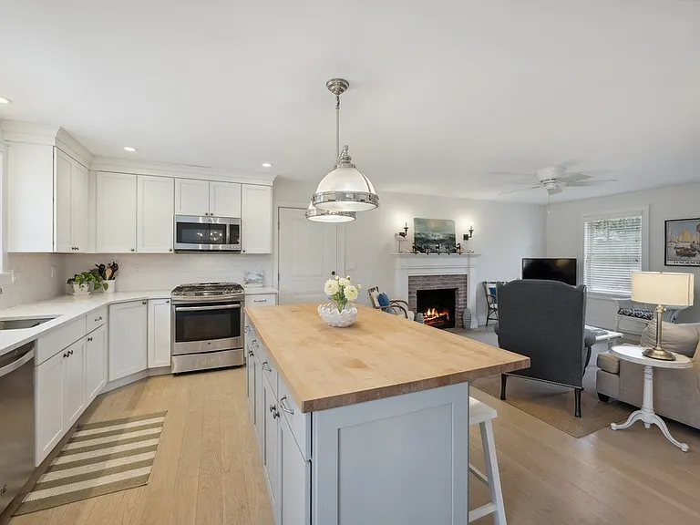 19 Lafayette Pl — Photo 10