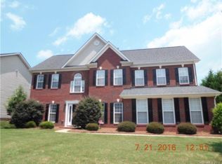 3327 Wrangler Ln, Charlotte, NC 28213